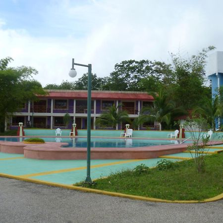 Hotel Debliz Xpujil Luaran gambar