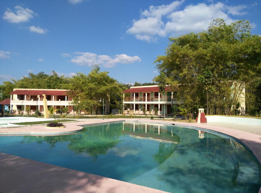 Hotel Debliz Xpujil Luaran gambar
